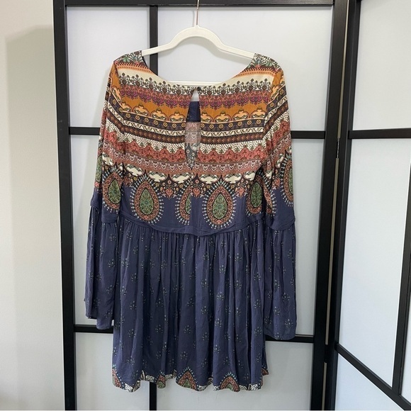 [M/L] Farm Rio Anthropologie Long Belle Sleeve Boho Pattern Shift Mini Dress - Picture 3 of 9